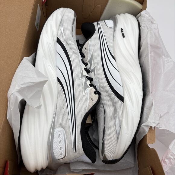 Puma Velocity Nitro 4 White Black 311140 02 Mens Size 8.5 NEW Running Shoe NEW